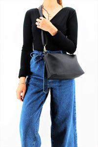Black sling | Shoulder Bag | Black Straps | Faux Leather | Medium Size | Stylish/ Trendy Collection